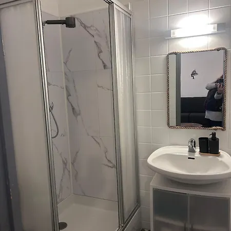 Apartment Joli F2 Le Du Tot Rdc