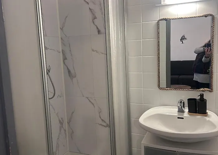 Apartment Joli F2 Le Du Tot Rdc